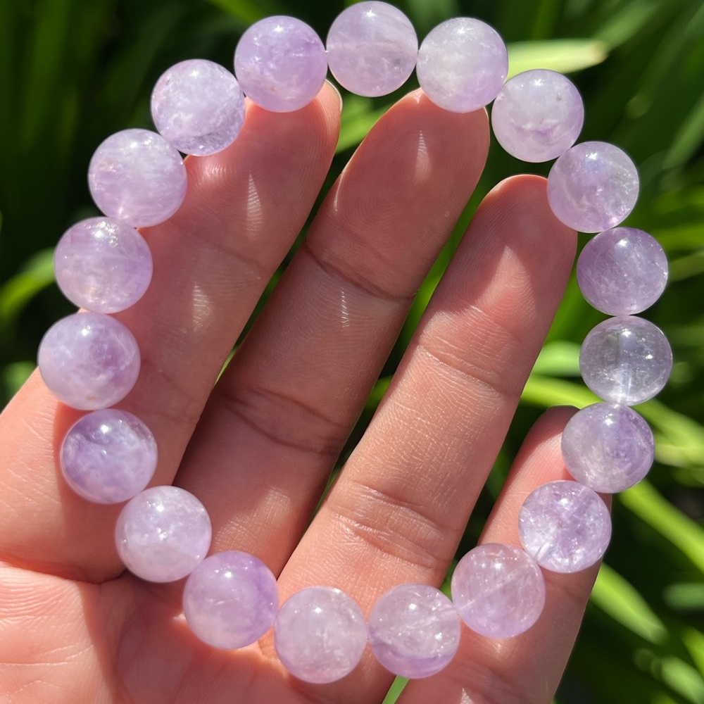 10.5mm stretchable lavender amethyst bracelet 0196